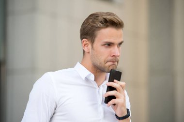 Önce aramalısın. Mobil müzakerelerde başarı. Kendini toplamak için aramadan önce kaç dakika geçirin. Herkes seni aramak istiyor olun. Nasıl oturum baþlatýn. Başarılı telefon konuşmaları ipuçları