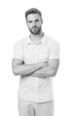 Beyaz arka plan üzerinde izole sakallı adam kollu geçti. Moda tişörtlü adam. Casual tarzda. Saç ve Kuaför Salonu. Yakışıklı ve kendine güvenen, siyah ve beyaz