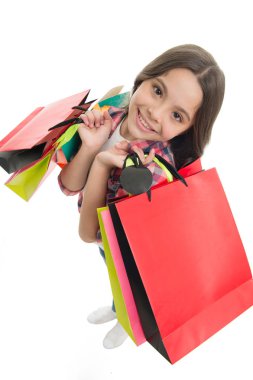 Hepsini ben alacağım. Çocuk gülen surat beyaz arka planda paketler taşır. Kız satış sezonunda alışveriş yapmayı seviyor. Çocuk alışveriş merkezinde mutlu alışveriş yapıyor. Çocuk şirin moda alışverişi.