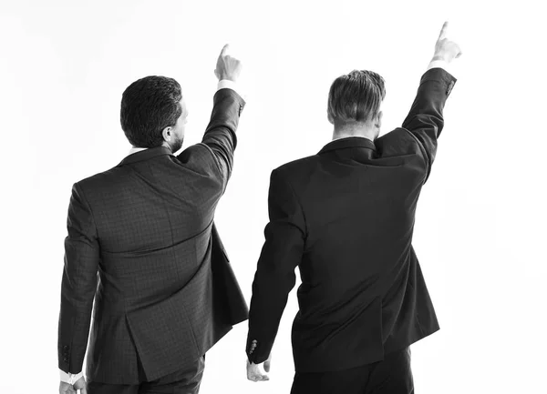 Concepto de gestión empresarial. Hombres de traje o hombres de negocios levantan la mano — Foto de Stock