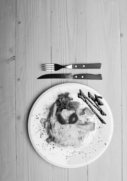 Traditional cuisine concept. Table served for one in restaurant — Stock Photo, Image