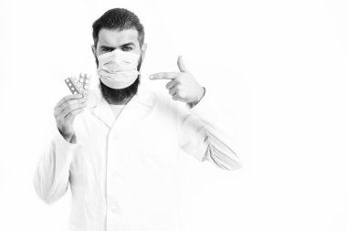 Tıp kavramı. Sakallı acımasız beyaz doktor veya yüksek lisans öğrencisi