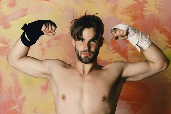 Tipo Con Cinturón Negro Vendaje Brazos Concepto Defensa Atletismo Hombre — Foto de Stock