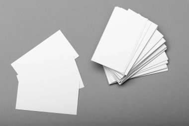 Beyaz renkli isim kartları, boşluğu kopyala. Kartvizit yığını