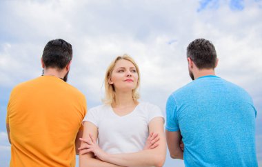 En iyi özellikleri büyük erkek arkadaşı. Doğru adamı seçme hakkında bilmeniz gereken her şeyi. Kimi düşünüyorum kız o dating sormak olacak. Kız iki yüzü olmayan adam önünde dur. Daha iyi erkek almaya ihtiyacı