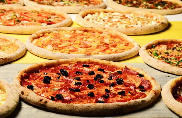 Take away food with various ingredients and crunchy edges — Stock Image Take away food with various ingredients and crunchy edges Stock Photo