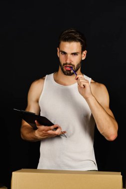 Teslimat ve kavram olarak hareket: adam klibi kurulu ile