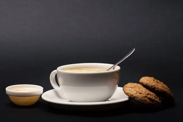 Voeding en warme drank concept. Havermoutkoekjes — Stockfoto