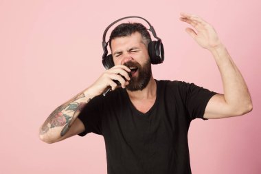 Zevk, müzik ve eğlenceli yaratıcı yaşam tarzı konsepti.