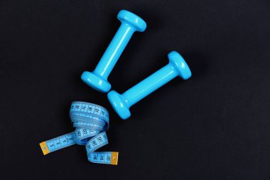 Dambıllar ve şeritler mavi ile ölçülsün