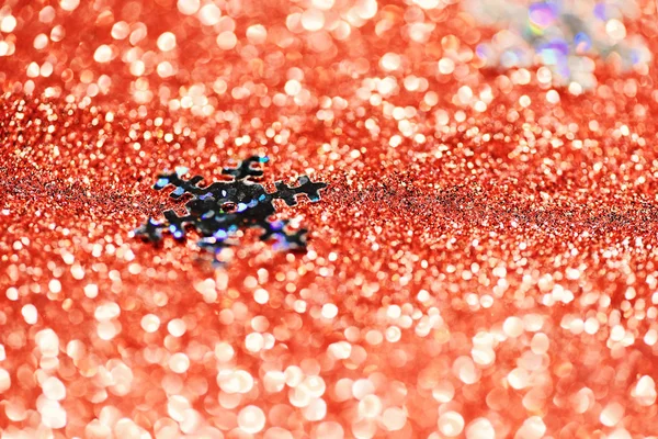 Red glitter made by bokeh effect with silver snowflake abstract background, copy space. — Stock Photo, Image