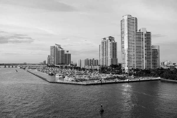 Mimarlık, şehir geliştirme bina, inşaat. Mimarlık, yapı, tasarım.