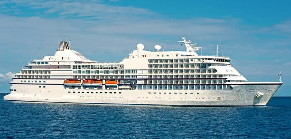 Gran crucero de lujo o buque de línea — Foto de Stock