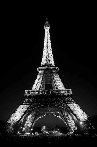 Paris Frankrijk Juni 2017 Eiffel Toren Nachtelijke Hemel Toren Met — Stockfoto