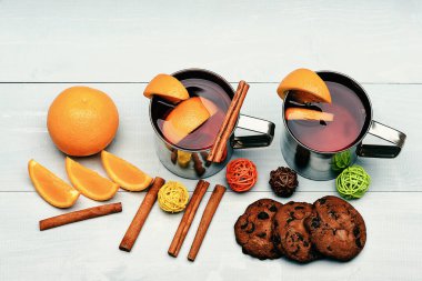 çay veya tarçın, portakal, süper Noel'de mulled şarap