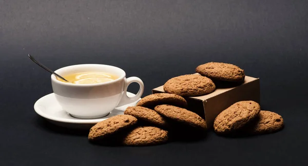 Pastelería dulce y hora del té. Nutrición y bebidas calientes — Foto de Stock