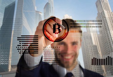 Adam sanal iş grafikleriyle etkileşime geçiyor. Bitcoin cüzdanı yarat. Madencilik kripto para birimi bitcoin. Block 'u çöz ve kar kazan. Engelleme teknolojisi. Madencilik bitcoin. Gelecekteki dijital para bitcoin