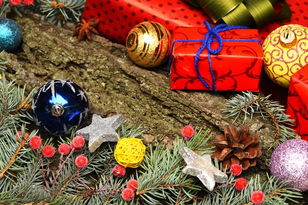 Samenstelling van de kerstboom decor. Kerstversiering — Stockfoto