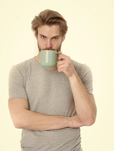 Homme boire du café ou tasse de thé — Photo