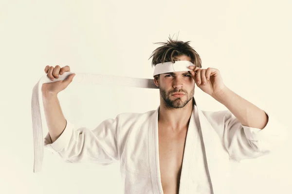 Healthy lifestyle and jujitsu concept. Karate fighter with strong body — Stock Photo, Image