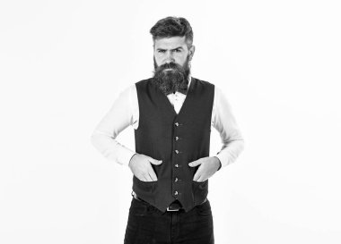 Acımasız adam zarif kıyafeti ve boyun kravat takıyor.