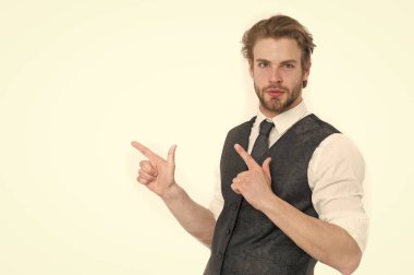 sakallı adam veya yelek ve kravat emin bey