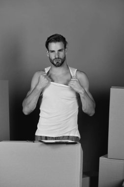 Maço sakallı ve baştan çıkarıcı yüz sıcak olmak 