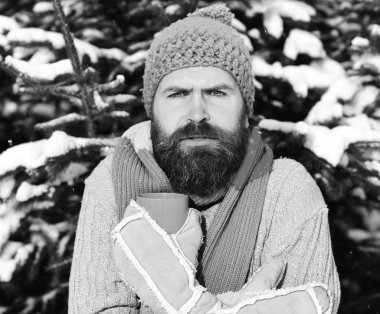 Isınma içecekler kavramı. Maço sakal ve bıyık