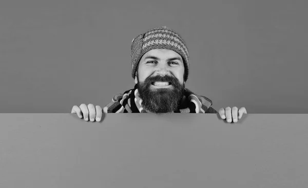 Outono e demi conceito de roupas temporada. Hipster com barba — Fotografia de Stock