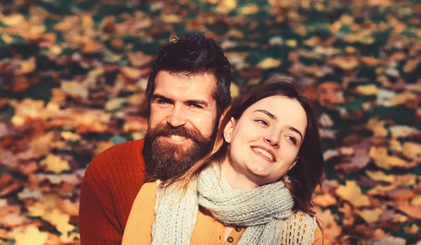 Dating Autumn Love Concept Girl Bearded Guy Happy Lovers Date — Stock Photo, Image