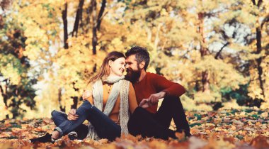 Kız ve sakallı adam ya da tarihi kucaklaşmak mutlu lovers