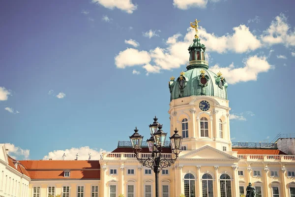 Charlottenburg palace and garden in Berlin — Stock Photo, Image