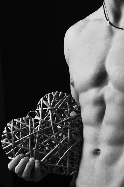 Męskie mięśnie brzucha i silna klatka. Mężczyzna z nagim tułowiem — Zdjęcie stockowe