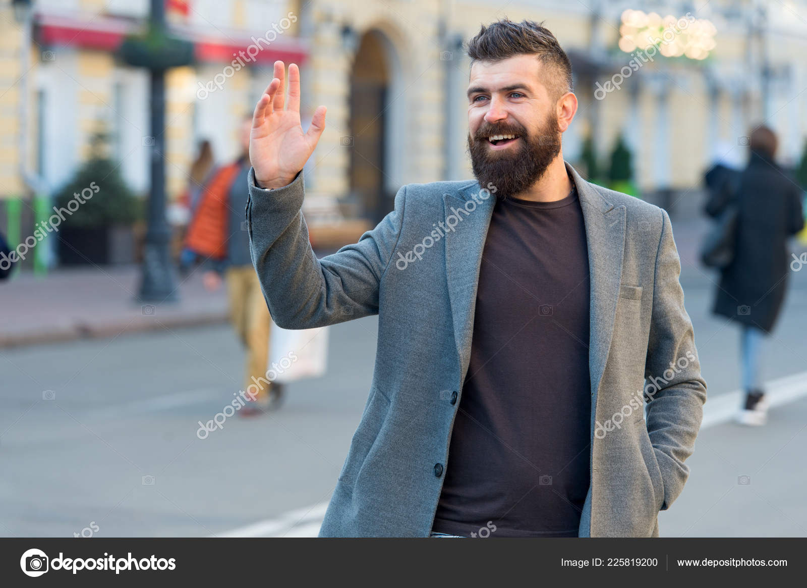 como conocer a un hombre en la calle