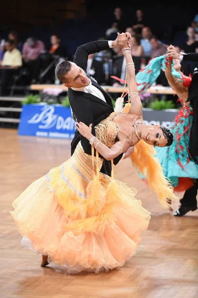 Stuttgart Deutschland August 2015 Ein Unbekanntes Tanzpaar Tanzpose Beim Grand — Stockfoto