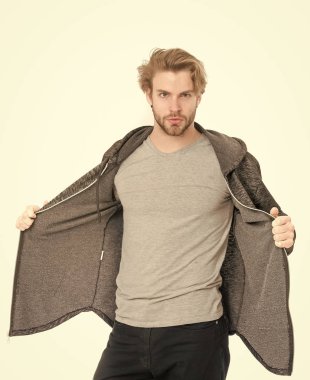 Atletik erkek spor giyim.