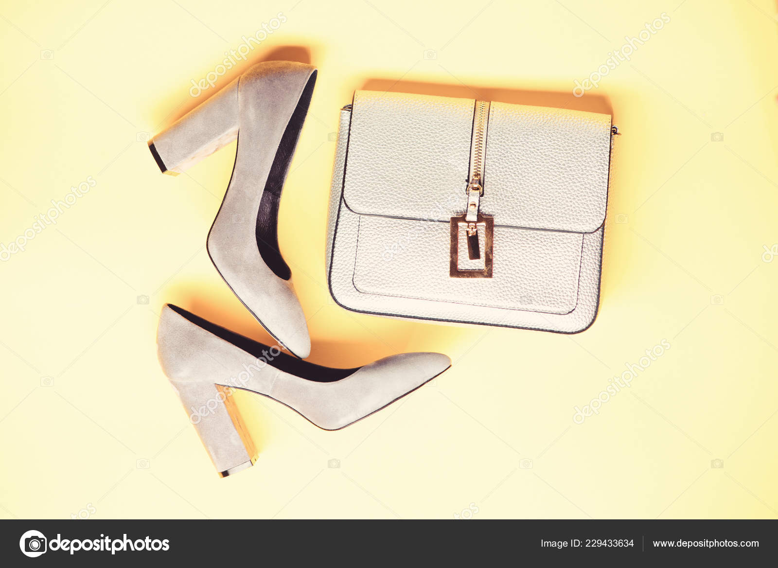 Jeans high heel shoes and white shirt with purse | Womens fashion, Fashion,  Style