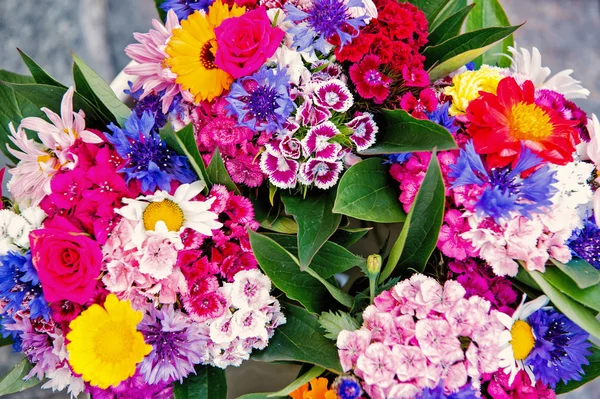 Buquê de flores em Krakow, Polonia — Fotografia de Stock