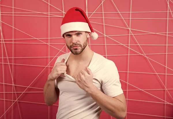 Père Noël homme toucher tshirt blanc — Photo