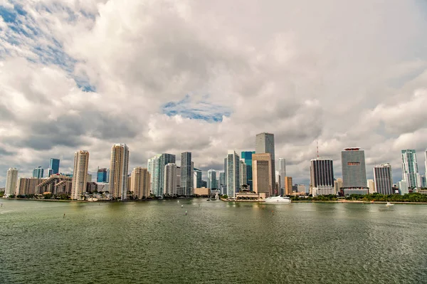 Rascacielos de Miami skyline —  Fotos de Stock