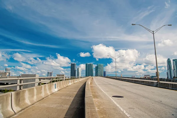 Miami autostrady lub drogi publicznej jezdni — Zdjęcie stockowe