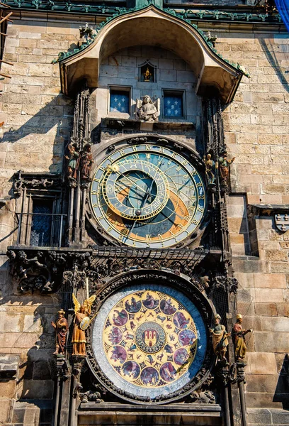 Reloj Astronómico de Praga en la Ciudad Vieja de Praga — Foto de Stock