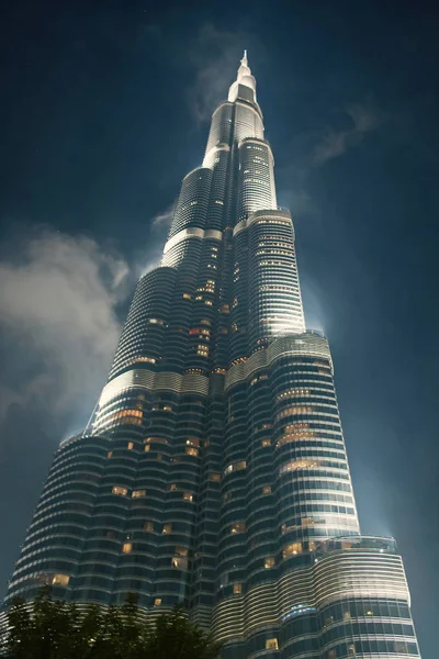 Burj Khalifa en la noche — Foto de Stock