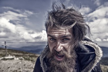 sakallı adam, acımasız beyaz hipster rüzgarlı Dağı'nda bıyıklı