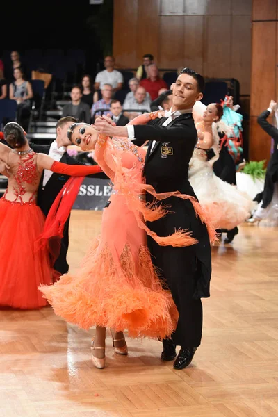 Stuttgart Alemanha Agosto 2015 Casal Dança Não Identificado Uma Pose — Fotografia de Stock