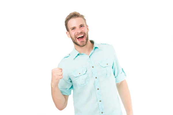 Guy heureux de trouver une solution. Réussir. Homme à la barbe heureux de solution. Célébrez le bon résultat. Solution à tous les problèmes. Trouver une solution. Homme aux poils souriants visage fond blanc — Photo