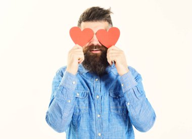 Hipster aşık, yüzü gülen ile kutlamak Sevgililer günü