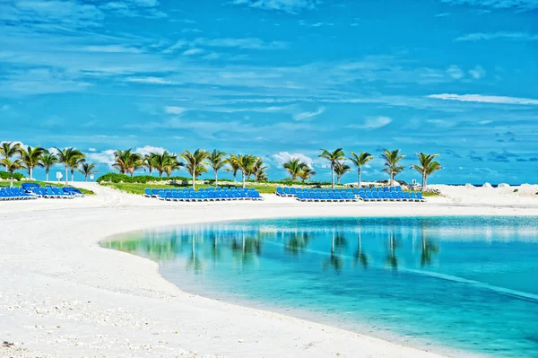 Tropisk strand i stora Stirrup Cay, Bahamas — Stockfoto