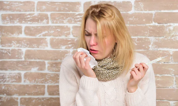 Partir Remédios Para Febre Conceito Alta Temperatura Mulher Sente Mal — Fotografia de Stock