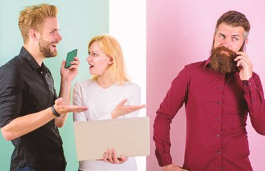 İnternet pazarlama iş içerik yaratmak takım. Sosyal medya pazarlama ekibi. Erkek ve kadın iş gadget'lar ve Internet ile yararlanacaklar. Ofis çalışanları dizüstü bilgisayar ve akıllı telefonlar. Beni sonra ara